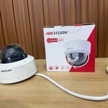 Camera Hikvision DS-2CD1121G2-LIU – Camera IP 2MP Giá Tốt, Tích Hợp Micro