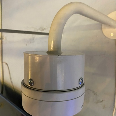 Chân Đế Camera Cong Chữ L Có Box Tròn 35cm